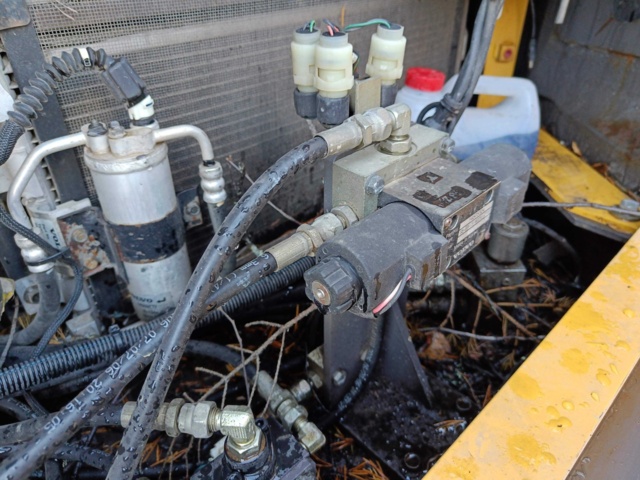 928435-38 Crawler excavator Volvo EC140BLC -2007