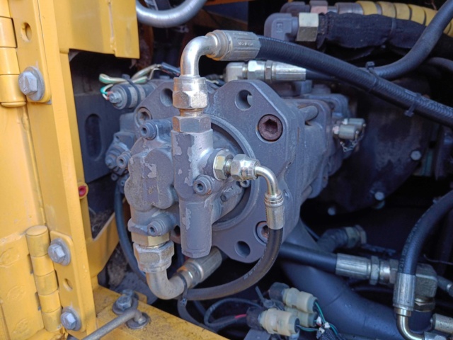 928435-51 Crawler excavator Volvo EC140BLC -2007