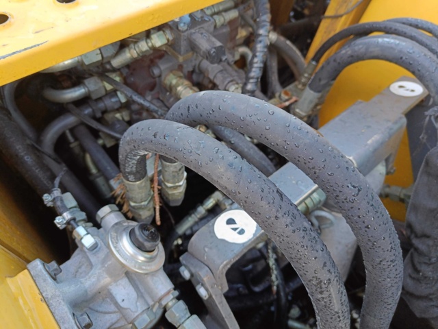 928435-76 Crawler excavator Volvo EC140BLC -2007