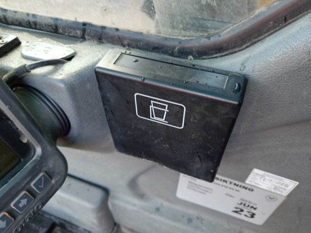 928435-95 Crawler excavator Volvo EC140BLC -2007