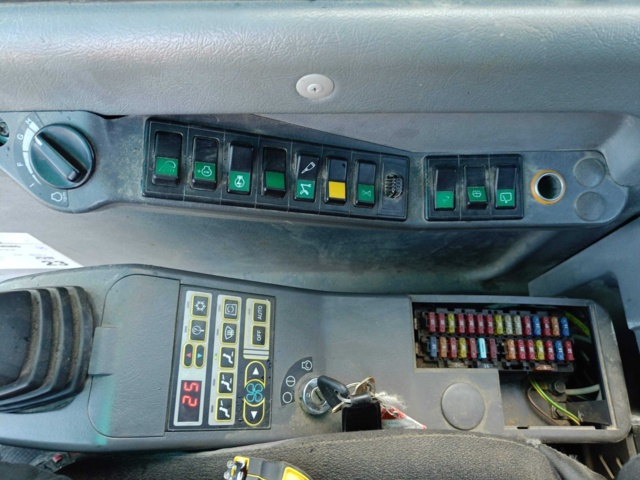 928435-96 Crawler excavator Volvo EC140BLC -2007