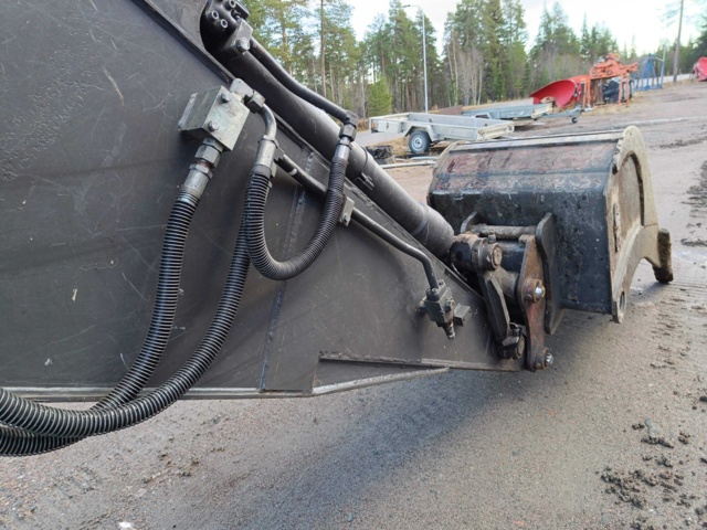 928435-119 Crawler excavator Volvo EC140BLC -2007