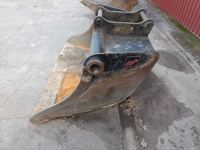 928461-8 Planning bucket S45-Attachment