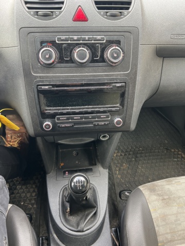 917478-27 Volkswagen Caddy Van 1.6 TDI -2014