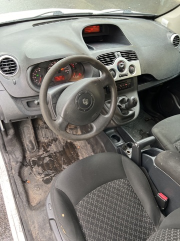 917480-28 Renault Kangoo Express 1.5 dCi -2012