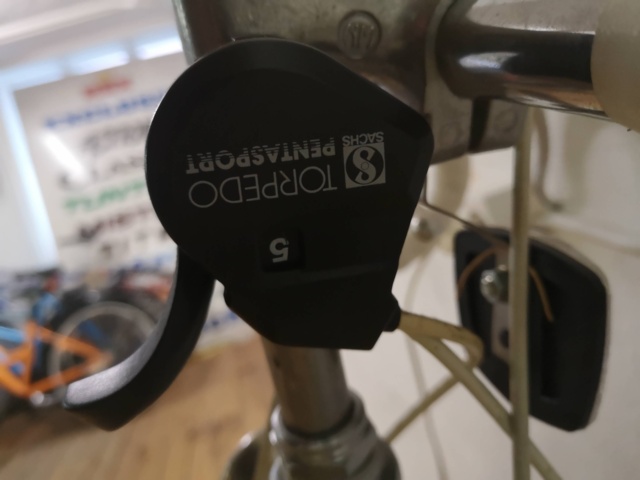 881969-6 Rex Road Runner 500 5vxl 24"