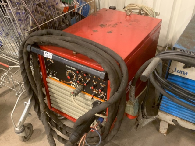 825045-6 Welding Selco Arkoguard 220