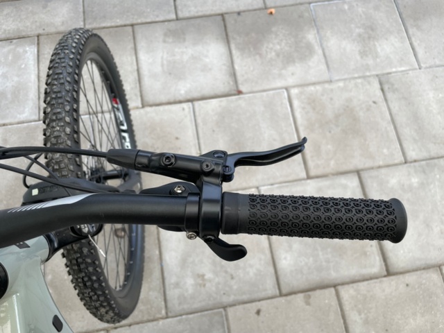 768192-5 Mountain bike BH bikes Spike 2.5 2022 - Small