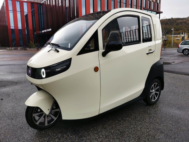 951129-1 Moped car Aima A380