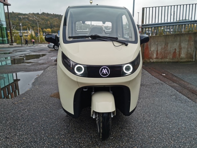 951129-7 Moped car Aima A380