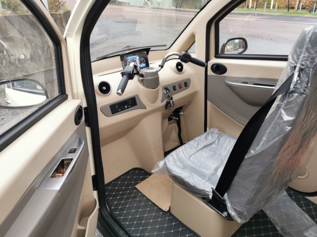 951129-10 Moped car Aima A380