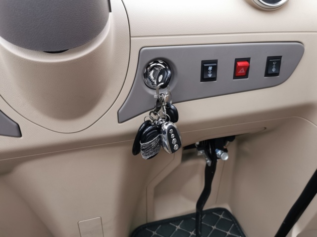 951129-12 Moped car Aima A380