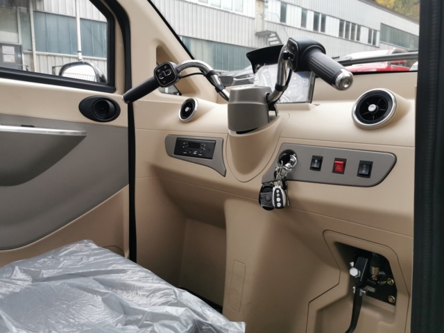 951129-17 Moped car Aima A380