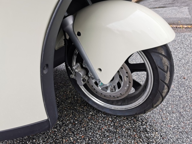 951129-22 Moped car Aima A380