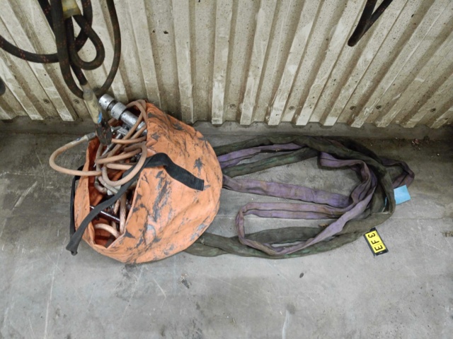 928525-6 Lifting harnesses and accessories