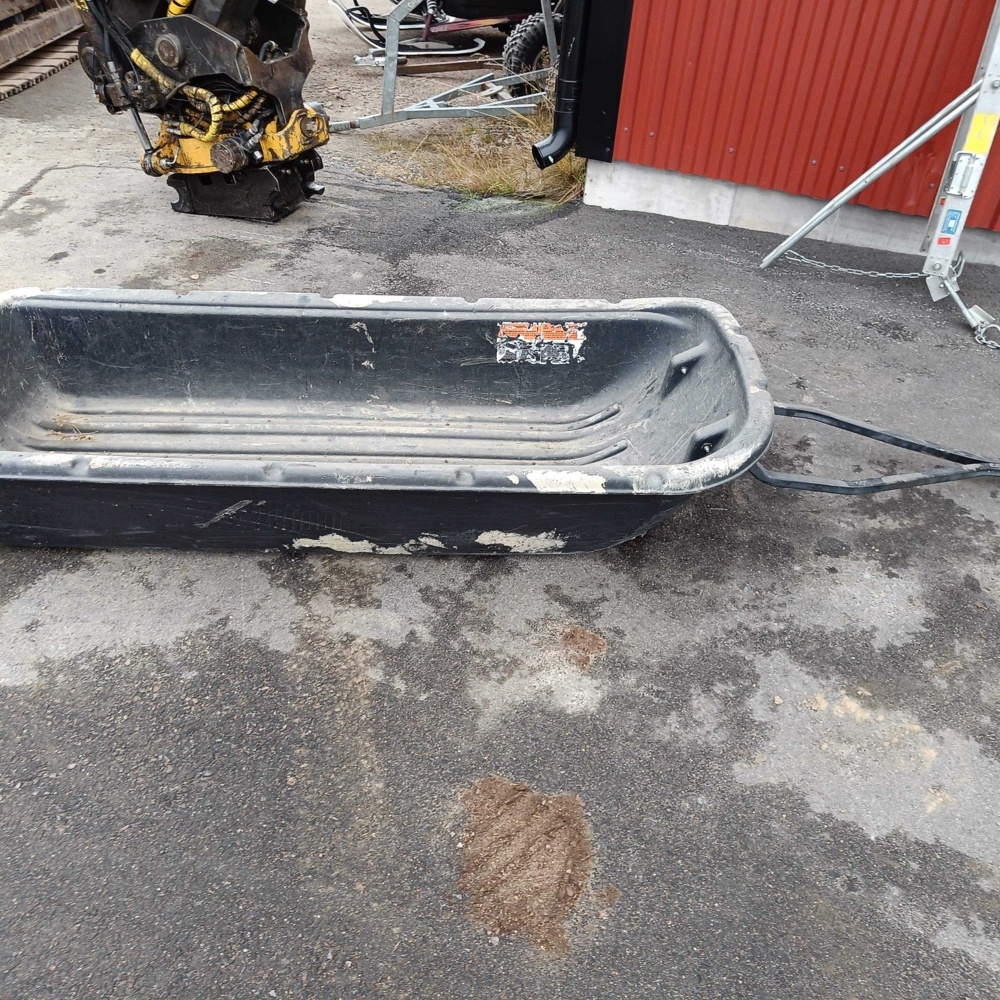 928542-2 Snowmobile and work platform