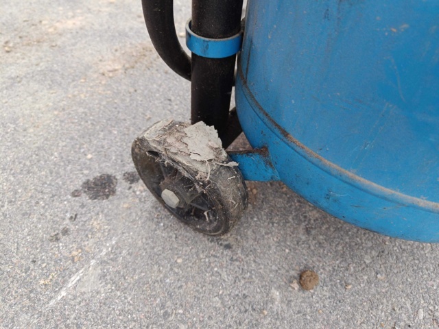 928543-5 Compressed air driven grease gun