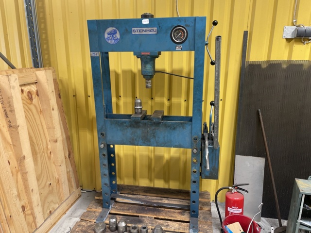 768410-1 Press Stenhøj 25 tons - 1986