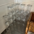868765-1 Party with drinking glasses / Shelves