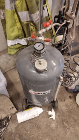 825073-1 Air pressure oil filler