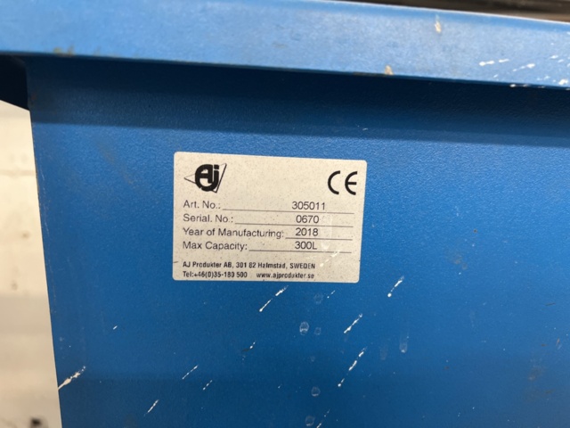 946027-3 Tipper container, AJ Products