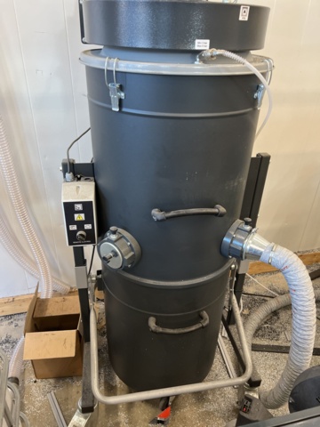 946076-2 Metal chip extraction