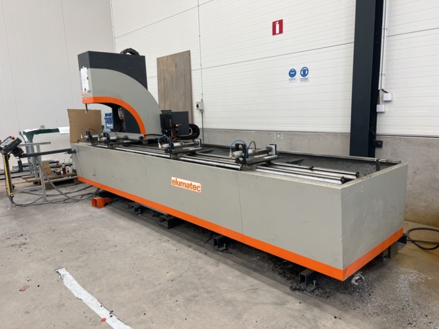 946080-2 CNC Mill Elumatic SBZ 122