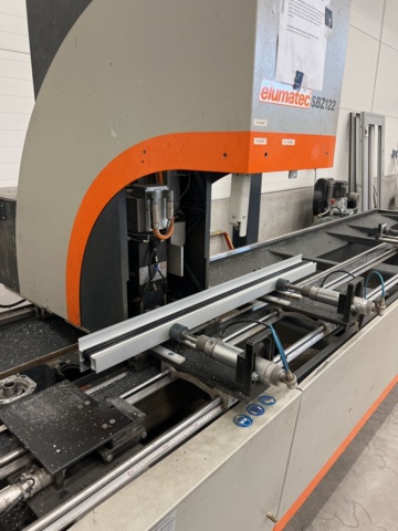 946080-7 CNC Mill Elumatic SBZ 122