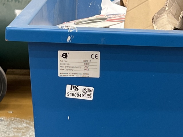 946084-2 Dump container, 900L