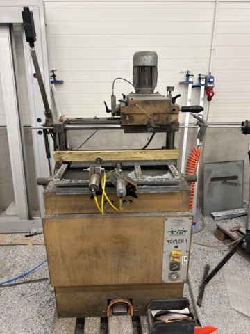 946085-1 Older copy cutter