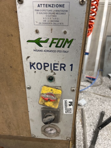 946085-3 Older copy cutter