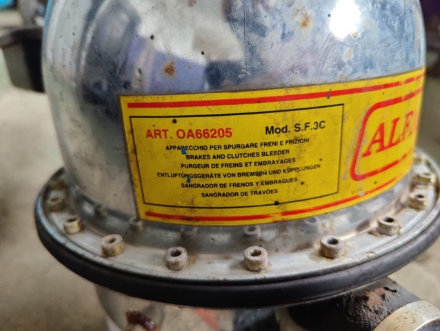 951651-5 Brake bleeder Alfa SF3C