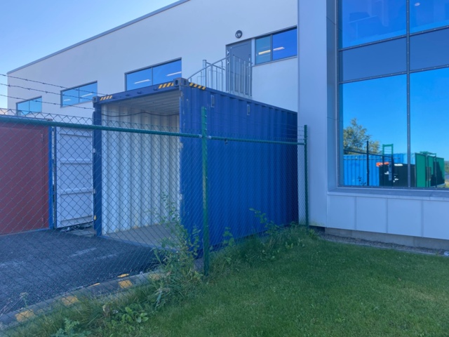 20-foot walk-through container - PS Auction - We value the future ...