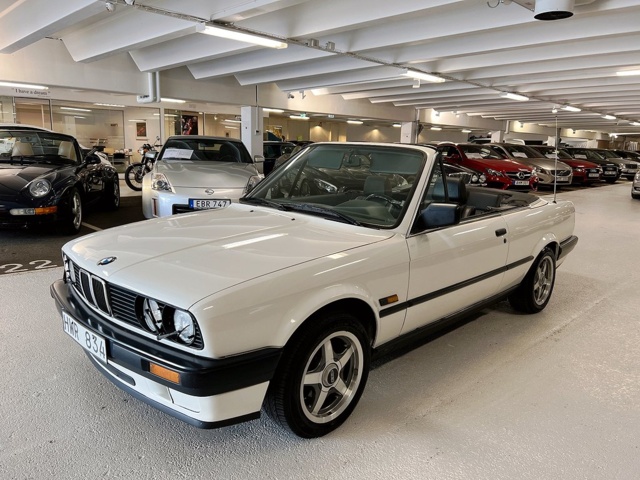 951909-1 BMW 318i Cabriolet - 1992