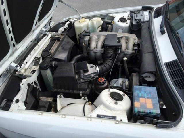 951909-17 BMW 318i Cabriolet - 1992