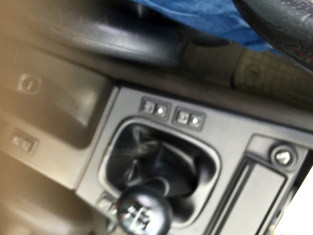 951909-20 BMW 318i Cabriolet - 1992