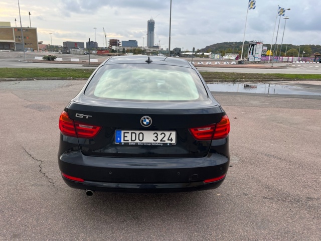 951910-5 BMW 318d Gran Turismo Steptronic - 2014