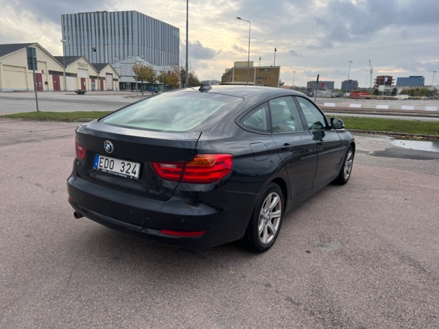 951910-6 BMW 318d Gran Turismo Steptronic - 2014