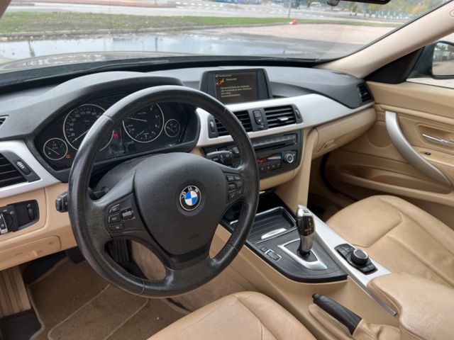 951910-15 BMW 318d Gran Turismo Steptronic - 2014