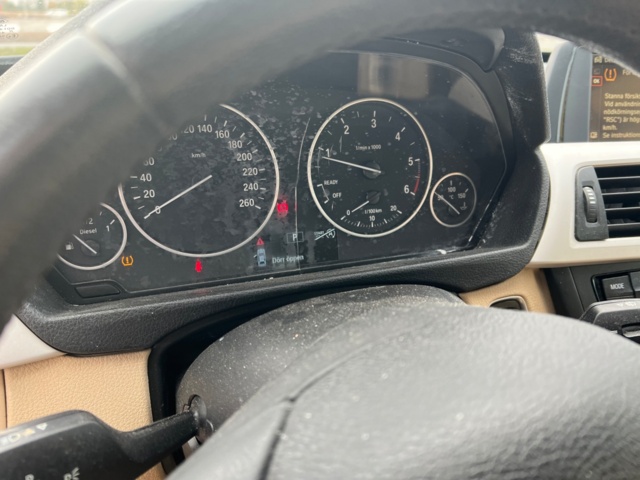 951910-21 BMW 318d Gran Turismo Steptronic - 2014