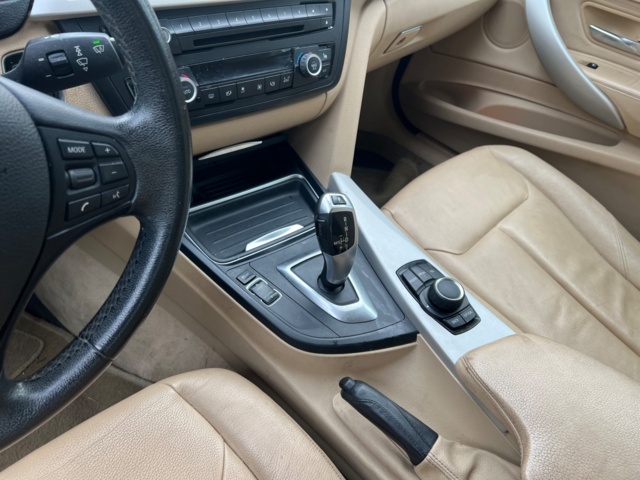 951910-26 BMW 318d Gran Turismo Steptronic - 2014