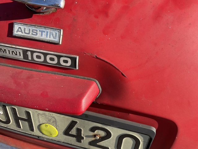 887161-24 BMC MINI 1000 SALOON