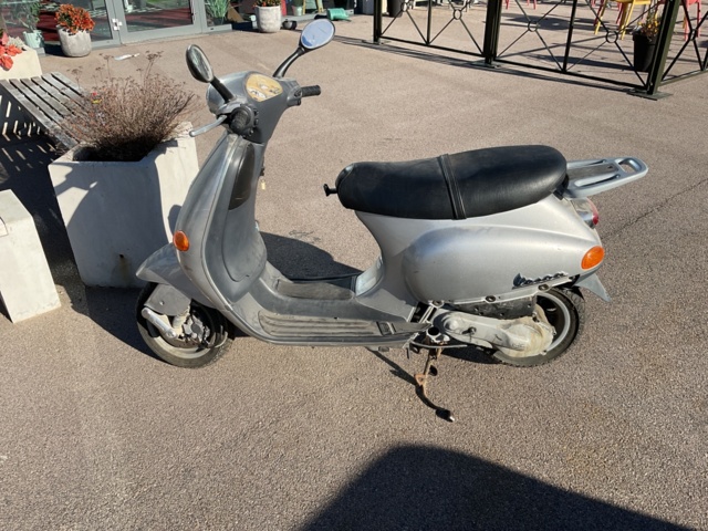 887162-2 Moped Piaggio ET2 50