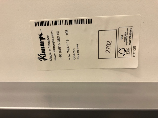 951728-3 Kinnarps työpöytä korkeussäädöllä (ei sähkö)