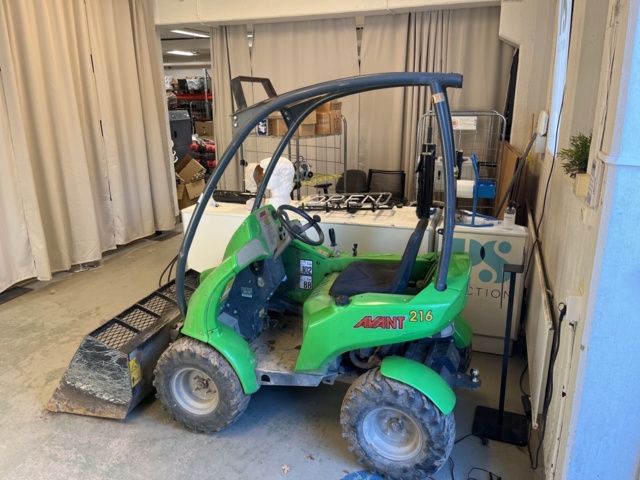 802673-5 Compact loader, Avant 216