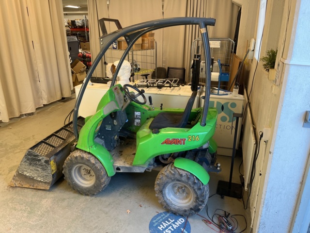 802673-6 Compact loader, Avant 216