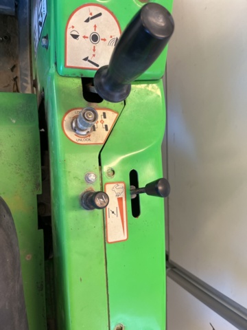 802673-13 Compact loader, Avant 216