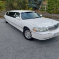 952147-6 Limousine Lincoln Town Car Stretch 4.6 V8 2V SOHC - 2004