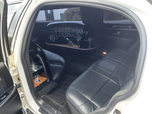 952147-35 Limousine Lincoln Town Car Stretch 4.6 V8 2V SOHC - 2004