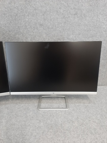 922978-3 Monitors 23.8" x2, HP 24er